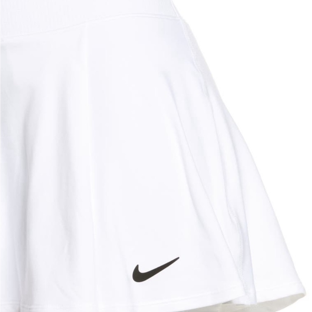 NWT Nike white Court
Victory Dri-FIT Sport Skort-Size Medium - Picture 5 of 6